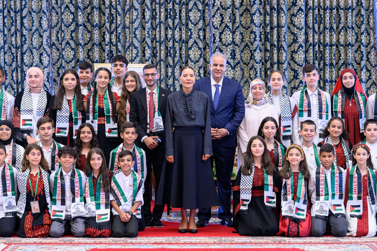 صاحبة السمو الملكي الأميرة حسناء تستقبل الأطفال المقدسيين المشاركين في الدورة ال14 للمخيم الصيفي لوكالة بيت مال القدس